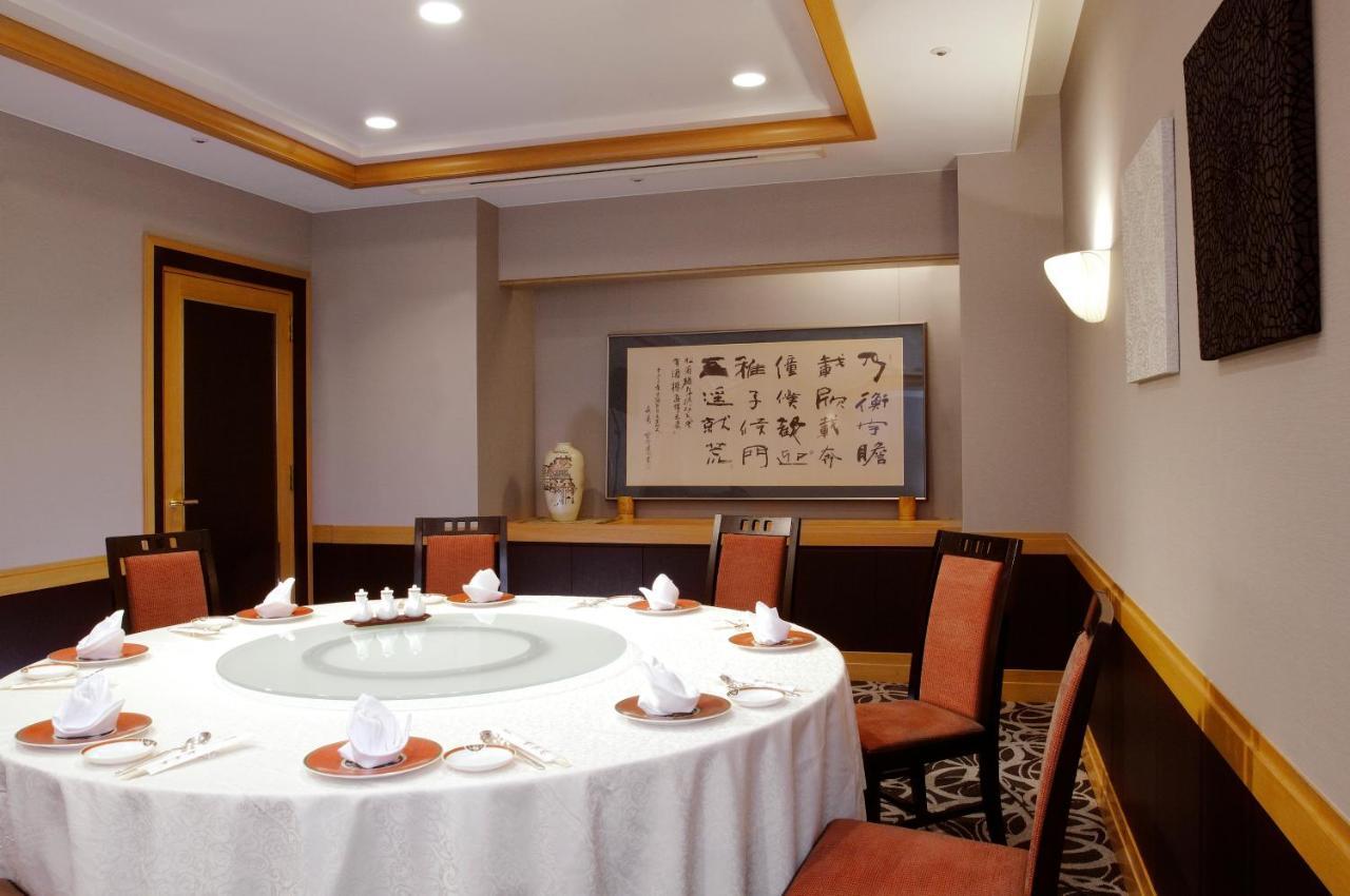 오쿠라 액트 시티 하마마츠 외부 사진 A private dining room at the Shangri-La Hotel, Kuala Lumpur
