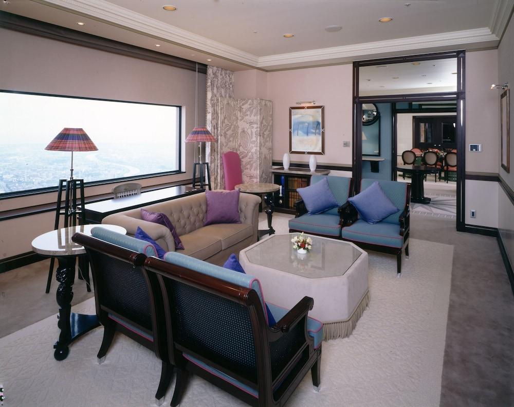 오쿠라 액트 시티 하마마츠 외부 사진 The interior of a suite at the Shangri-La Hotel, Kuala Lumpur