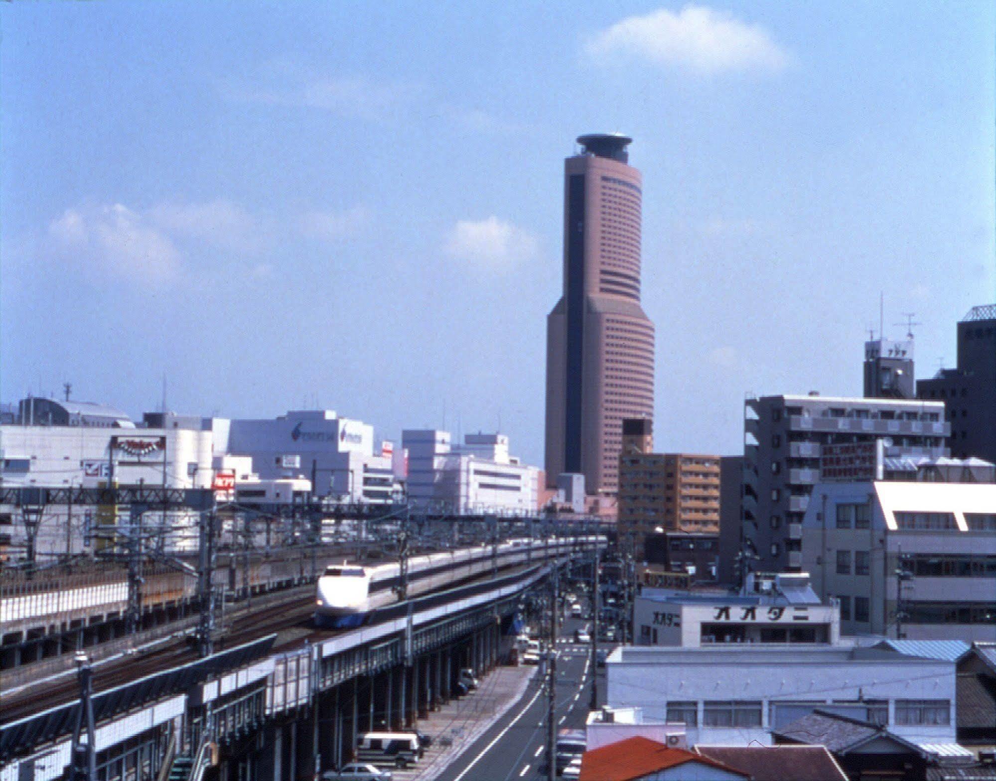 오쿠라 액트 시티 하마마츠 외부 사진 The station in 1990
